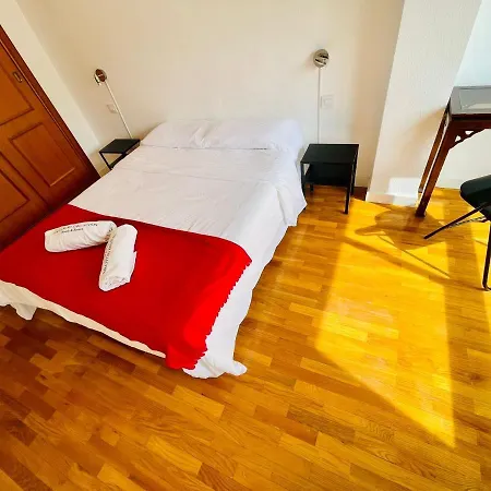 Rooms בית הארחה